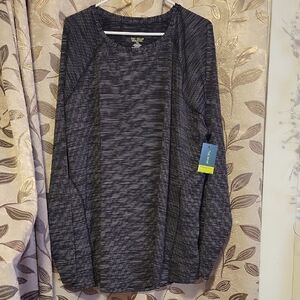 Tek Gear Long Sleeve Tee in Black and White